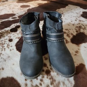 Women's Black Booties